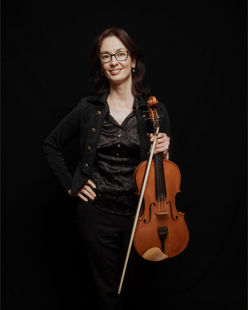 Professional violinist from Electra Strings for wedding and event hire Sydney